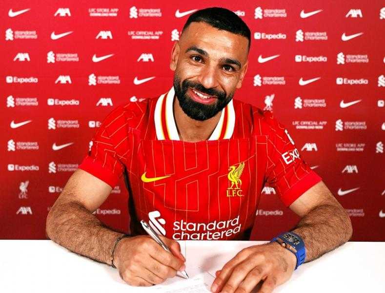 محمد صلاح يُجدد عقده مع ليفربول: «سعيد بالبقاء ونستطيع الفوز بالمزيد»