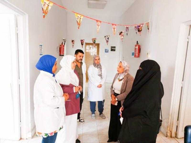 وكيل صحة الإسماعيلية تتفقد عدد من المنشآت الصحية لمتابعة جودة الخدمات العلاجية