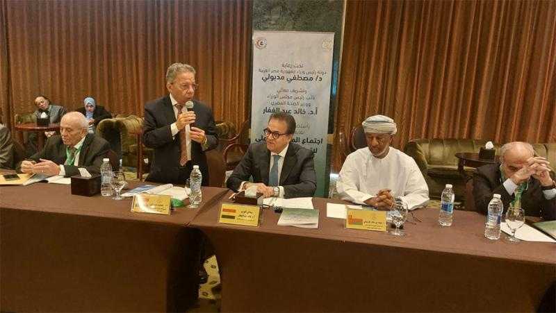 نائب رئيس مجلس الوزراء للتنمية البشرية يُشارك في اجتماعات المجلس الأعلى لاتحاد الأطباء العرب