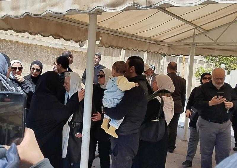 تشييع جنازة زوج الفنانة عارفة عبدالرسول من مسجد العمري في الإسكندرية