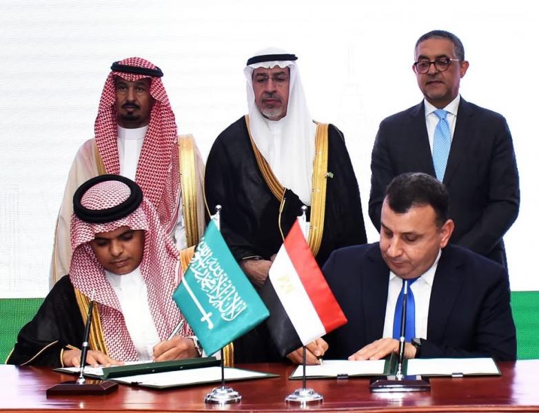الرئيس التنفيذي للهيئة العامة للاستثمار يشهد توقيع 4 اتفاقيات استثمارية مصرية- سعودية