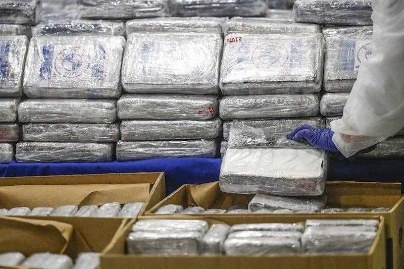 إيطاليا تضبط ”طنين كوكايين” داخل حاوية