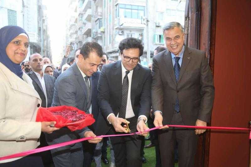 وزير الثقافة ومحافظ الإسكندرية يفتتحان ”مسرح بيرم التونسي” بعد تطويره ورفع كفاءته
