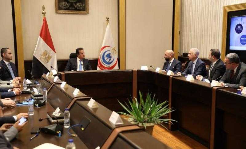 وزير الصحة يبحث مع شركة سويدية التعاون المشترك