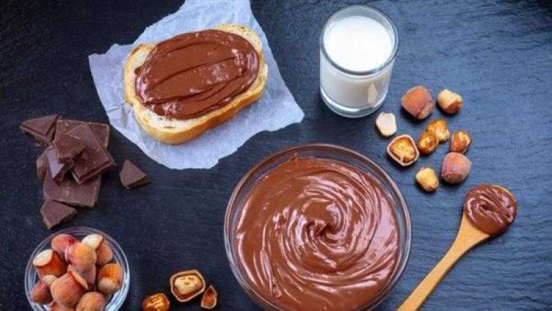 طريقة عمل صوص الشوكولاتة بالبندق في البيت