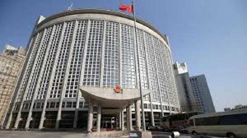 الصين: الولايات المتحدة خرقت القوانين الدبلوماسية بفرضها قيودًا على تأشيرات المسئولين