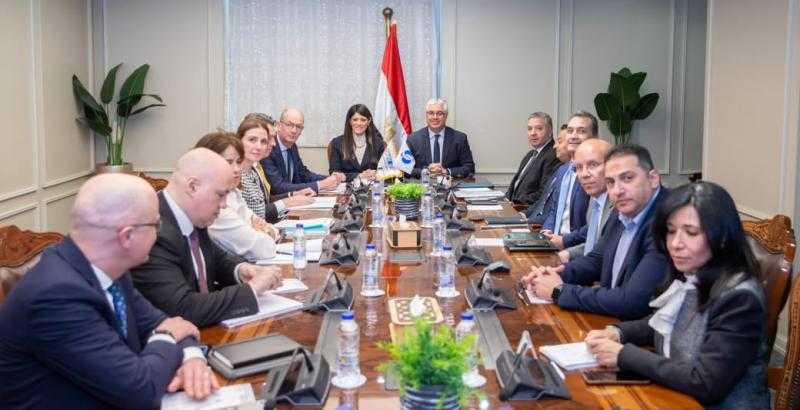 «اقتصادية قناة السويس» تعلن الإطلاق الرسمي لعدد من خدمات الشباك الواحد الرقمية لمستثمريها