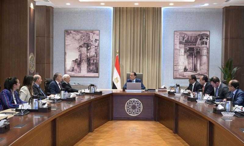 اللجنة الاستشارية للشئون السياسية تناقش الاستعداد للانتخابات البرلمانية المقبلة
