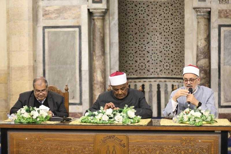 ملتقى الجامع الأزهر: بناء الأسرة على أُسس متينة وصحيحة الركيزة الأولى لبناء مجتمع قوي ومتماسك| صور