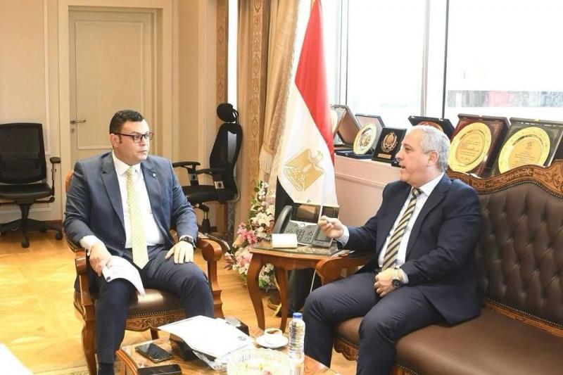خط أحمر