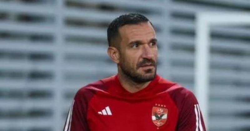 استبعاد علي معلول من رحلة الأهلي لجنوب أفريقيا لمواجهة صن داونز