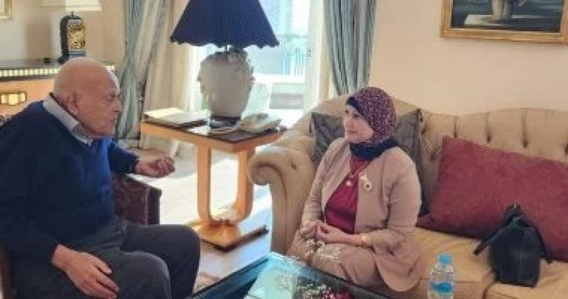 نقيب التمريض تلتقى جراح القلب العالمي مجدي يعقوب لبحث سبل دعم التمريض المصري