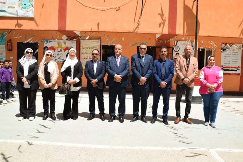 خط أحمر
