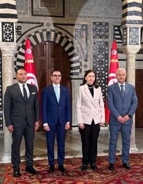 وزير الاستثمار يلتقي رئيسة الوزراء التونسية لبحث سبل تنمية العلاقات الاقتصادية والتجارية بين البلدين