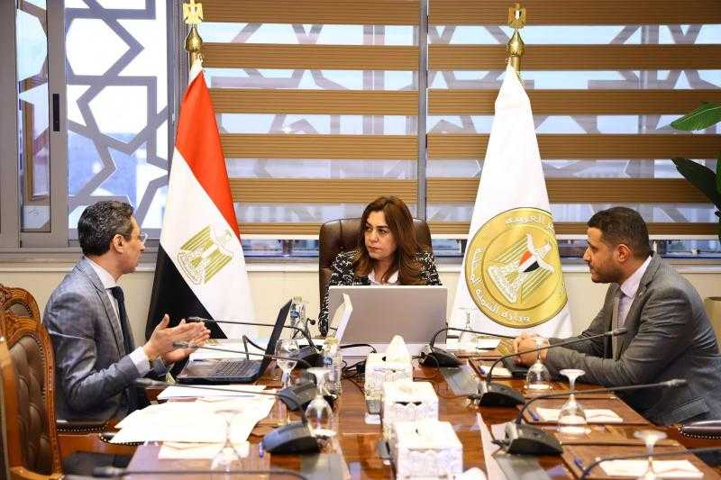 وزيرة التنمية المحلية تستعرض الخطة التدريبية السنوية الجديدة لمركز سقارة