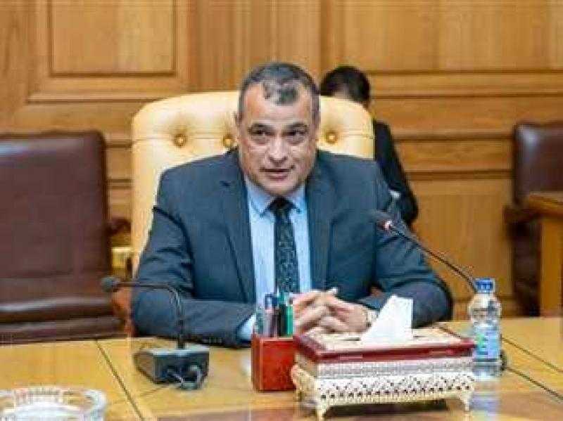 وزير الدولة للإنتاج الحربي يهنئ قداسة البابا تواضروس الثاني بعيد القيامة المجيد