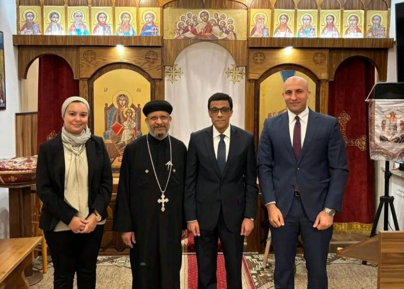 سفارة مصر في بولندا تشارك باحتفالات أبناء الجالية بعيد القيامة بالكنيسة القبطية الأرثوذكسية| صور