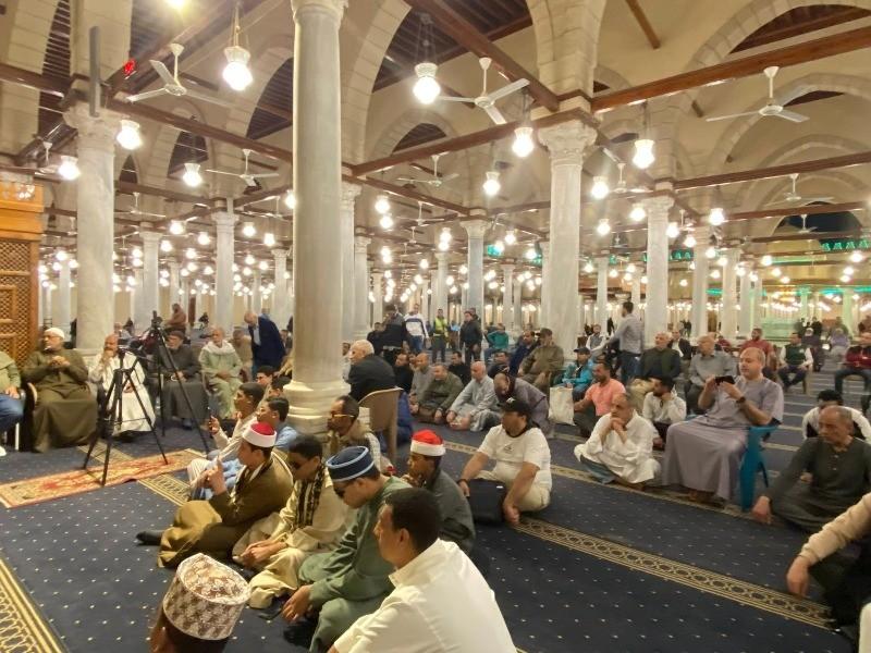 مساجد الجمهورية تصدح بالصلاة على النبي احتفاءً وتجديدًا للمحبة والولاء