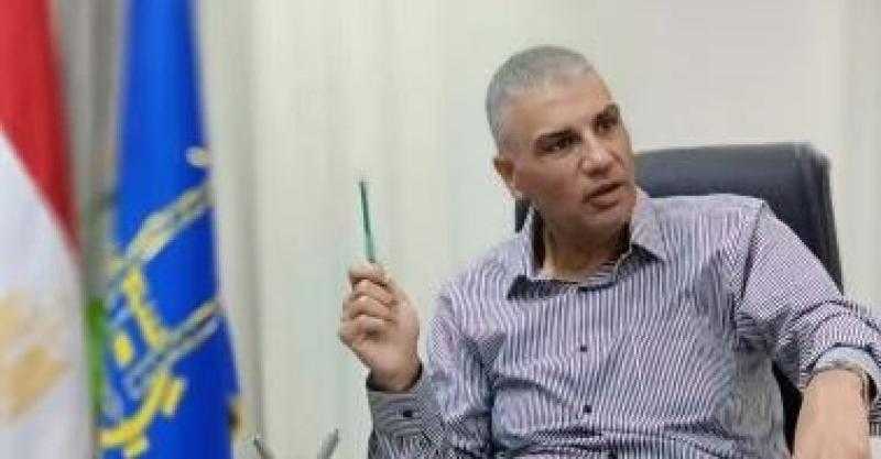 محافظ أسوان يكلف بتكثيف المرور على الأسواق والمحلات التجارية