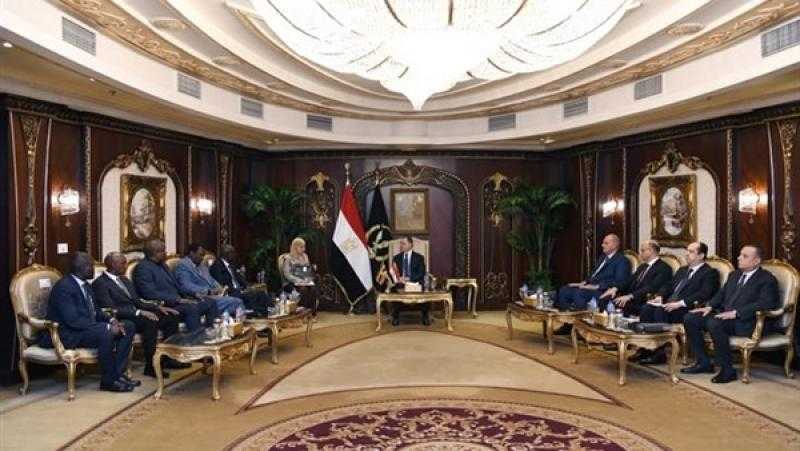 وزير الداخلية يستقبل المفتش العام لشرطة أوغندا لتعزيز التعاون