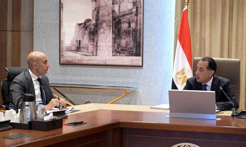 رئيس الوزراء يُتابع مع وزير التربية والتعليم عددًا من ملفات العمل