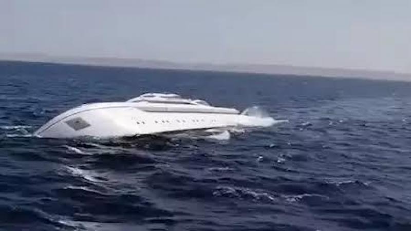 محافظة جنوب سيناء تؤكد: لا إصابات في حادث غرق يخت بالقرب من مدينة دهب
