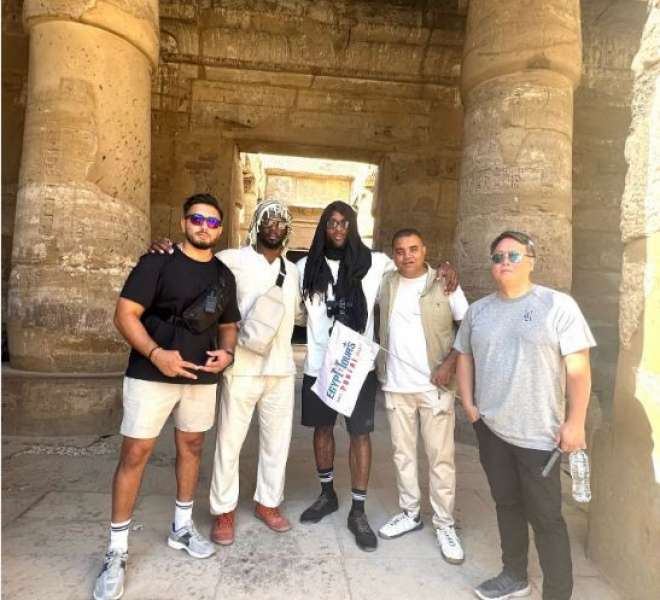 خط أحمر