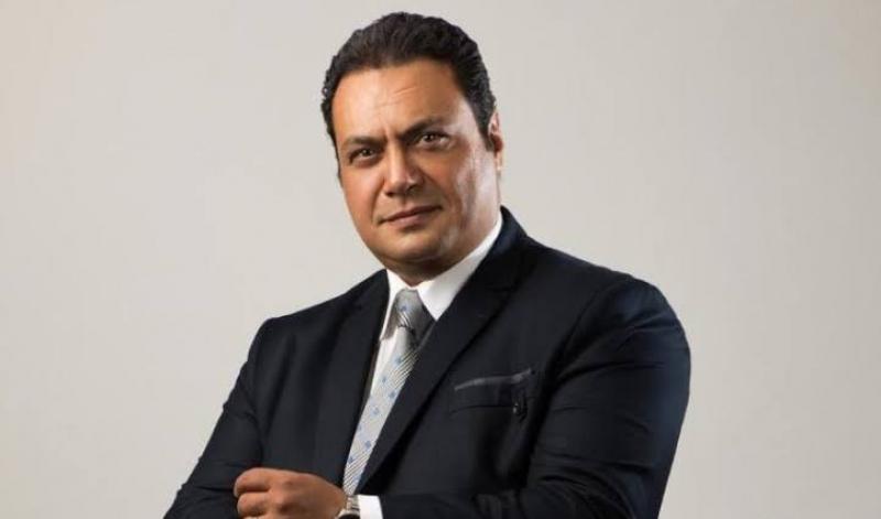 مشروع إرهابي.. مراد مكرم يهاجم معذبي الحيوانات