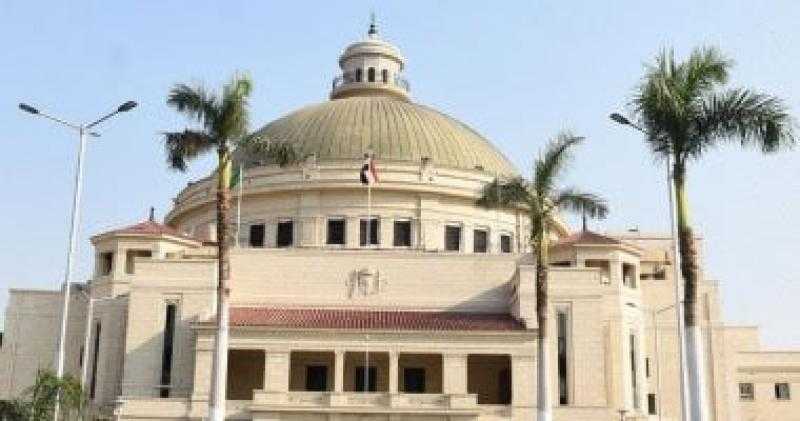 جامعة القاهرة تحذر من الصفحات الإلكترونية التي تنتحل اسم وشعار ”جامعة القاهرة الأهلية”