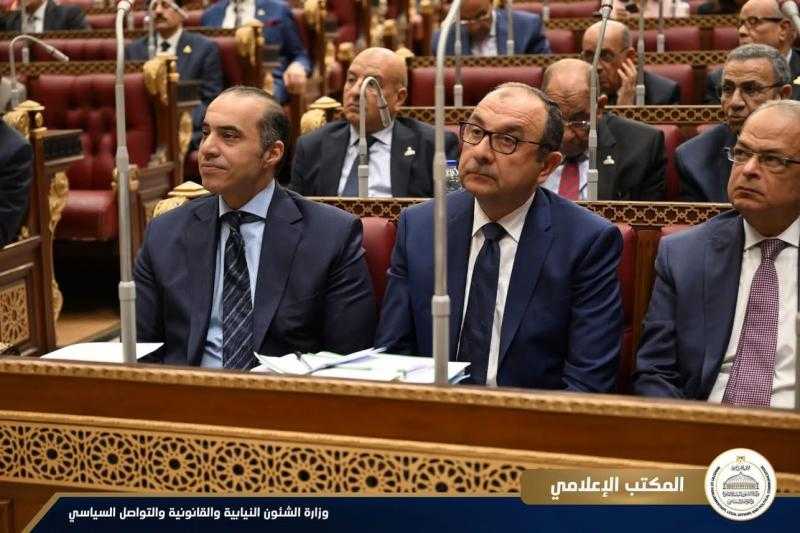وزير الشئون النيابية يحضر جلسة مجلس الشيوخ لمناقشة طلبات المناقشة العامة