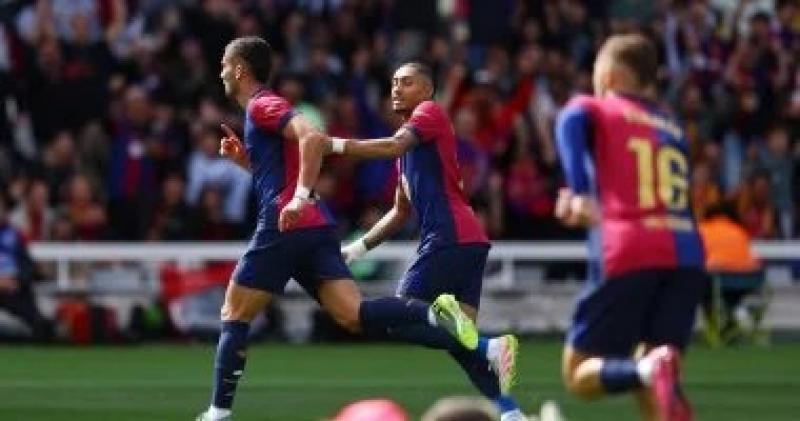 فيران توريس يقود هجوم برشلونة ضد مايوركا.. وأنسو فاتي مفاجأة التشكيل