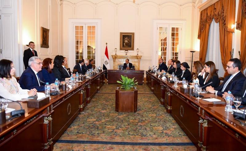 وزير الخارجية يؤكد أهمية توطيد التعاون الاقتصادي والتجاري والاستثماري بين مصر والولايات المتحدة