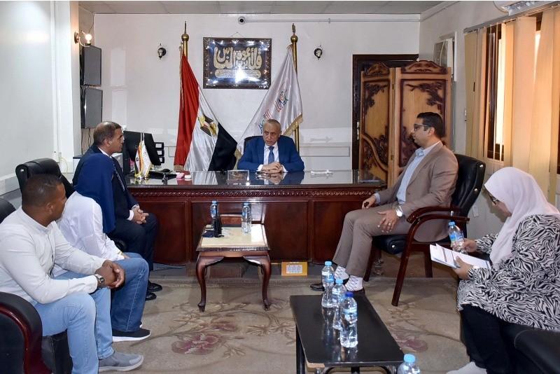 محافظ الأقصر يتابع نسب التنفيذ في ملفات التصالح والتقنين ويشدد على إزالة التعديات