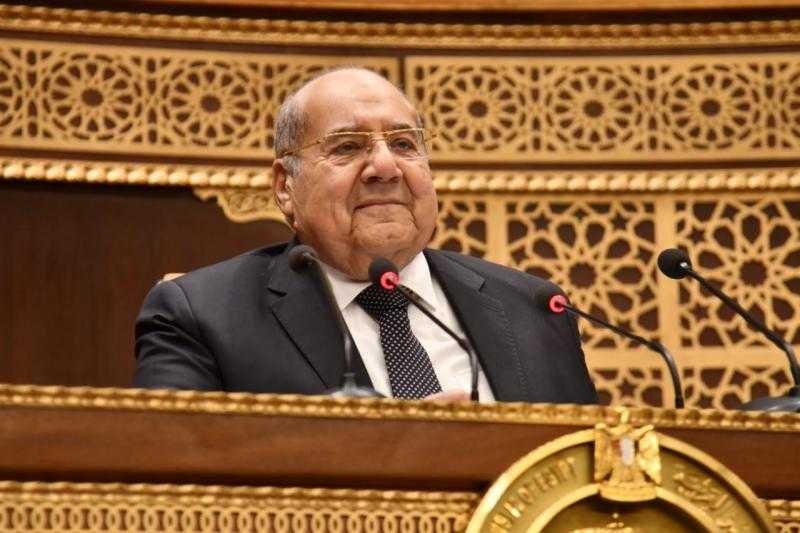 رئيس مجلس الشيوخ يهنئ الرئيس السيسي بمناسبة الذكرى الـ 43 لتحرير سيناء
