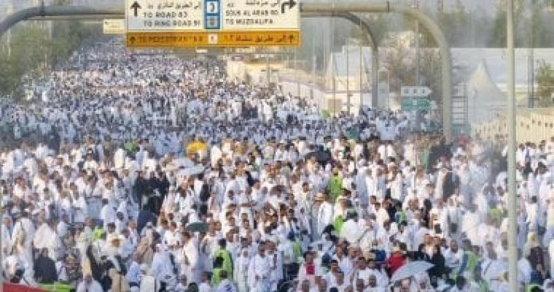 ما حكم لبس الملابس الداخلية تحت ملابس الإحرام؟.. أمين الفتوى يجيب