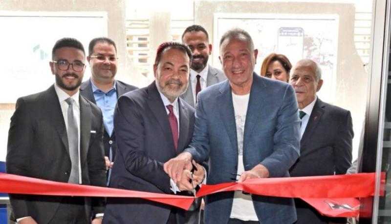بنك أبوظبي الأول مصر يفتتح فرعه الجديد داخل النادي الأهلي بالتجمع الخامس «صور»
