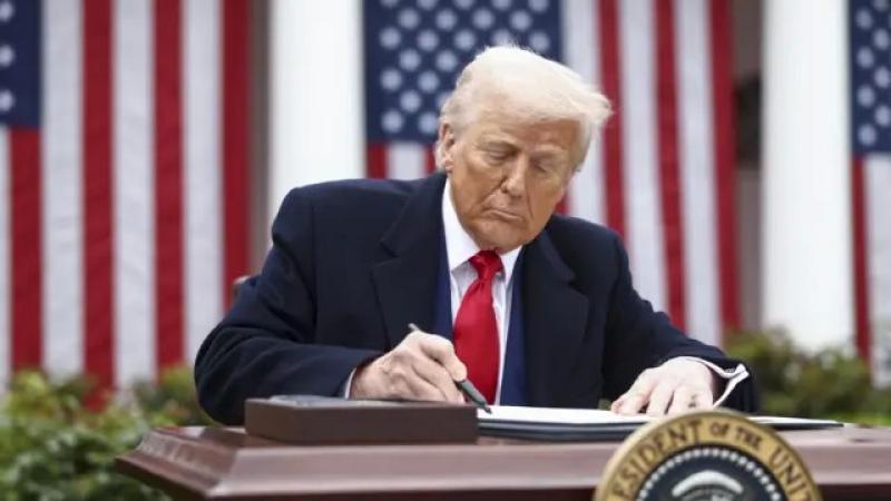 ترامب يغلق وكالة حكومية لتمويل مشاريع البنى التحتية في إفريقيا