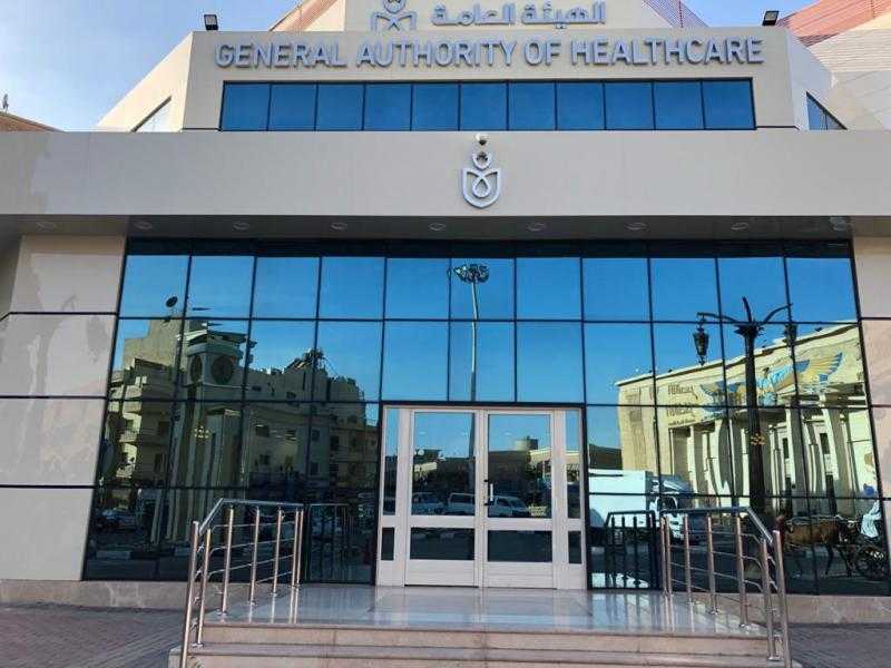 الصحة: وفد من المركز الإفريقي لمكافحة الأمراض والوقاية منها يزور مركز طب أسرة الهناجر ويُشيد بآلية العمل