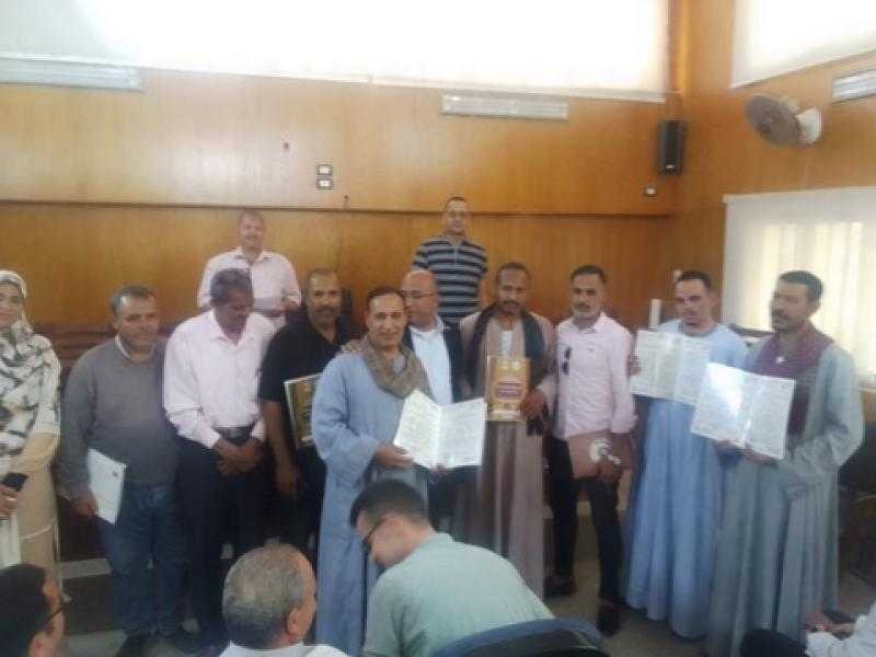 محافظ أسيوط يؤكد تكثيف العمل بملف تقنين أراض أملاك الدولة