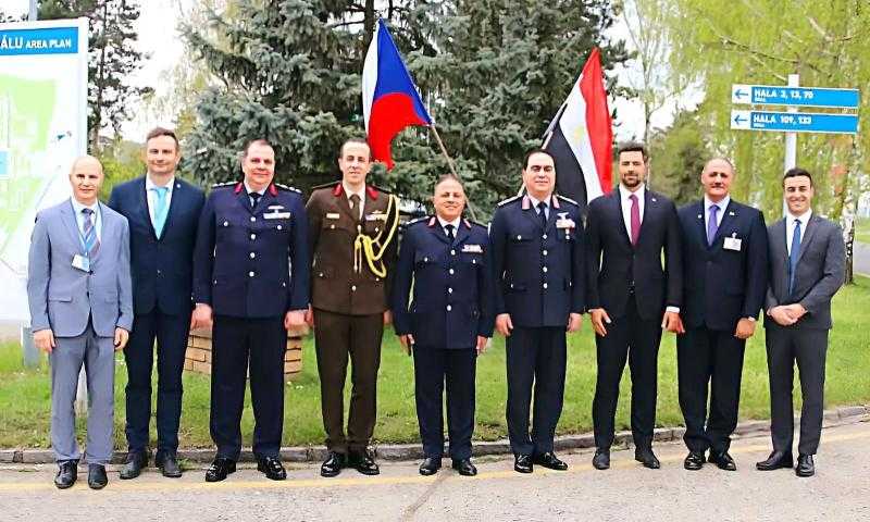قائد القوات الجوية يبحث في براغ تعزيز الشراكة الإستراتيجية مع التشيك في مجالات الدفاع وصناعات الطيران
