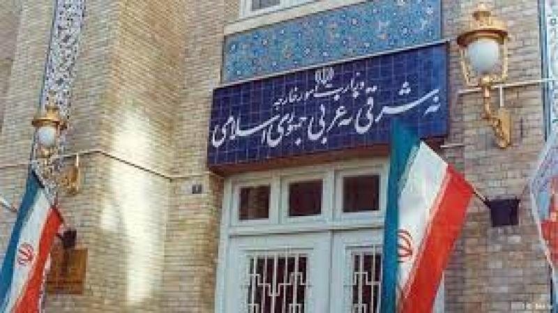 ”الخارجية الإيرانية”: رفع العقوبات أولوية في محادثاتنا مع أمريكا