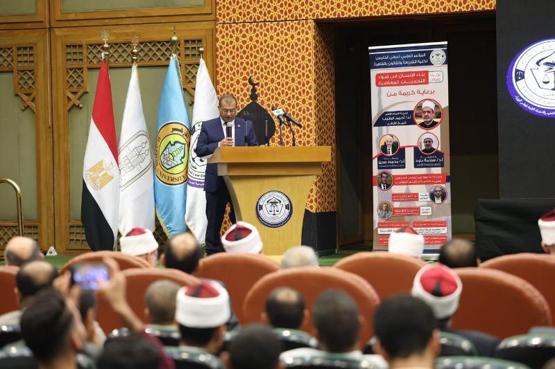 عميد شريعة الأزهر: بناء الإنسان ”مهمة شاقة وصناعة ثقيلة” تتطلب تضافر كافة الجهود