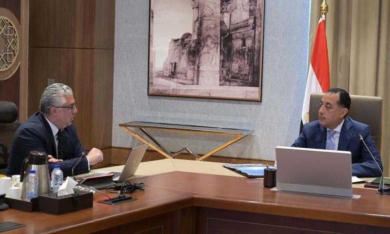 مدبولي: ”اقتصادية قناة السويس” توفر فرصًا واعدة للمستثمرين بفضل موقعها الاستراتيجي
