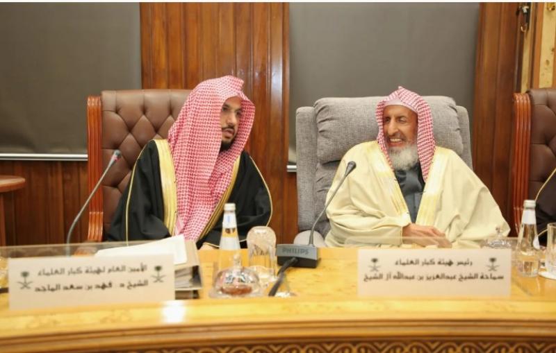 هيئة كبار العلماء بالسعودية تجدد تأكيد وجوب استخراج تصريح الحج