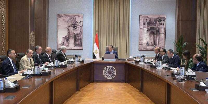 مدبولي يُشدد على أهمية التنسيق بين ”التعليم العالي” و”العمل” والقطاع الخاص في إعادة هيكلة الجامعة العمالية