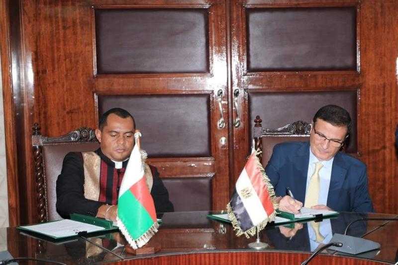 وزيرا الزراعة في مصر ومدغشقر يبحثان ملفات التعاون المشترك