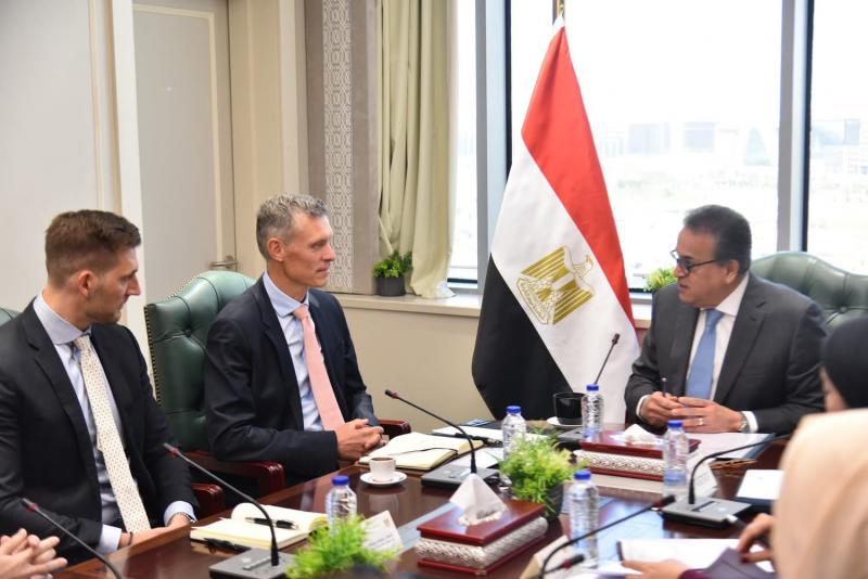 وزير الصحة يبحث مع ممثلي «باير» تعزيز التعاون في الصحة الإنجابية وعلاج مرضى الأورام