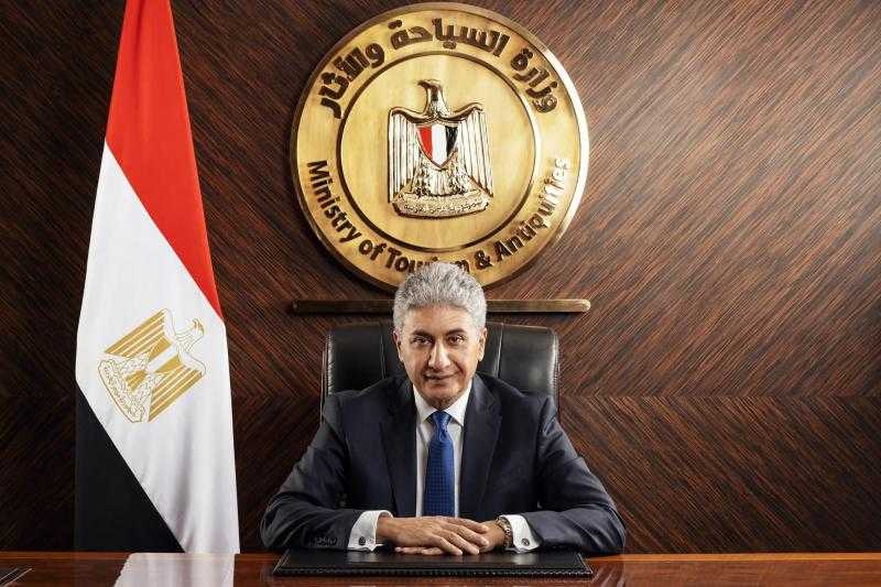 وزير السياحة والآثار يغادر اليوم إلى مدينة دبي للمشاركة في معرض سوق السفر العربي (2025 ATM)
