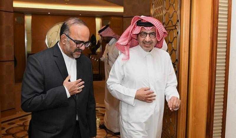 سفير خادم الحرمين الشريفين لدى مصر يستقبل رئيس مكتب رعاية مصالح إيران بالقاهرة