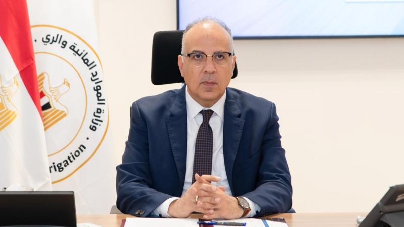 وزير الري يلتقي مجموعة من أعضاء مجلسي النواب والشيوخ لمناقشة طلبات المواطنين